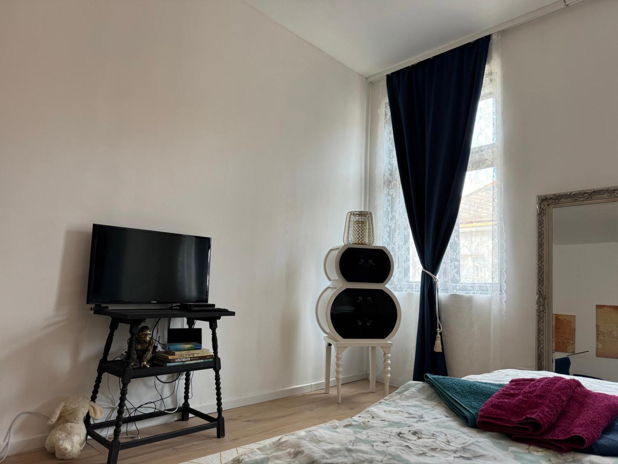 City Life Apartment! Виена Екстериор снимка